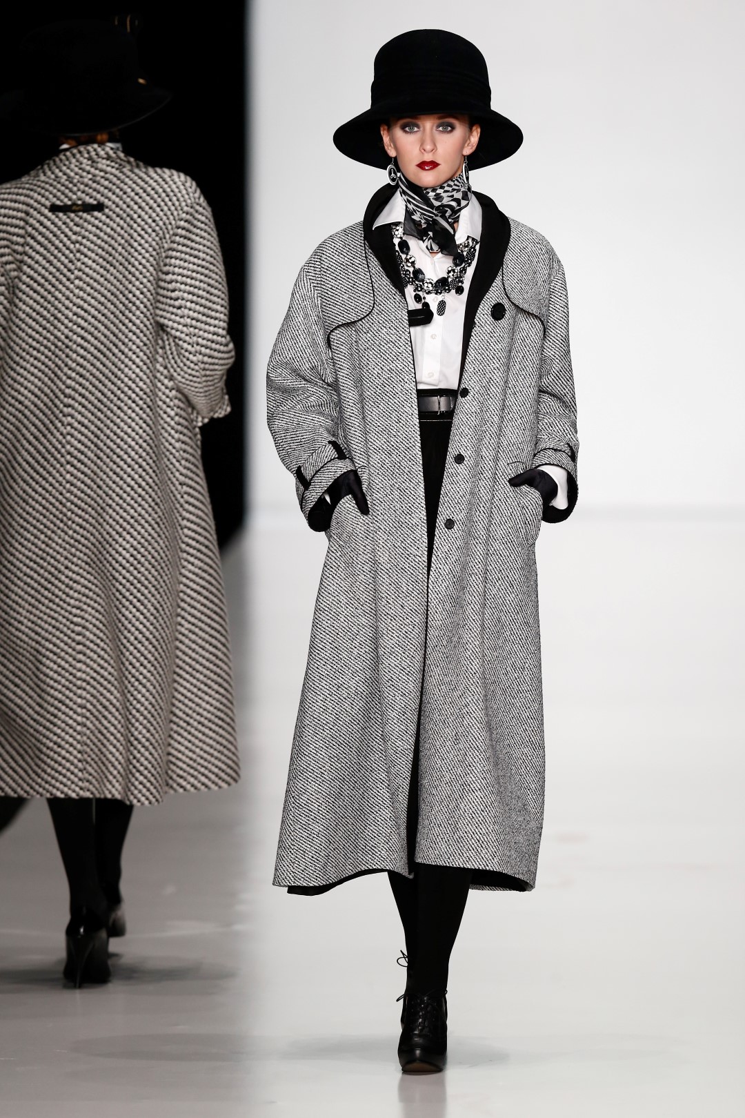 polomagazinepoloeditorschoicefashionpickpolorussiafashionhautecouturepolomag 34